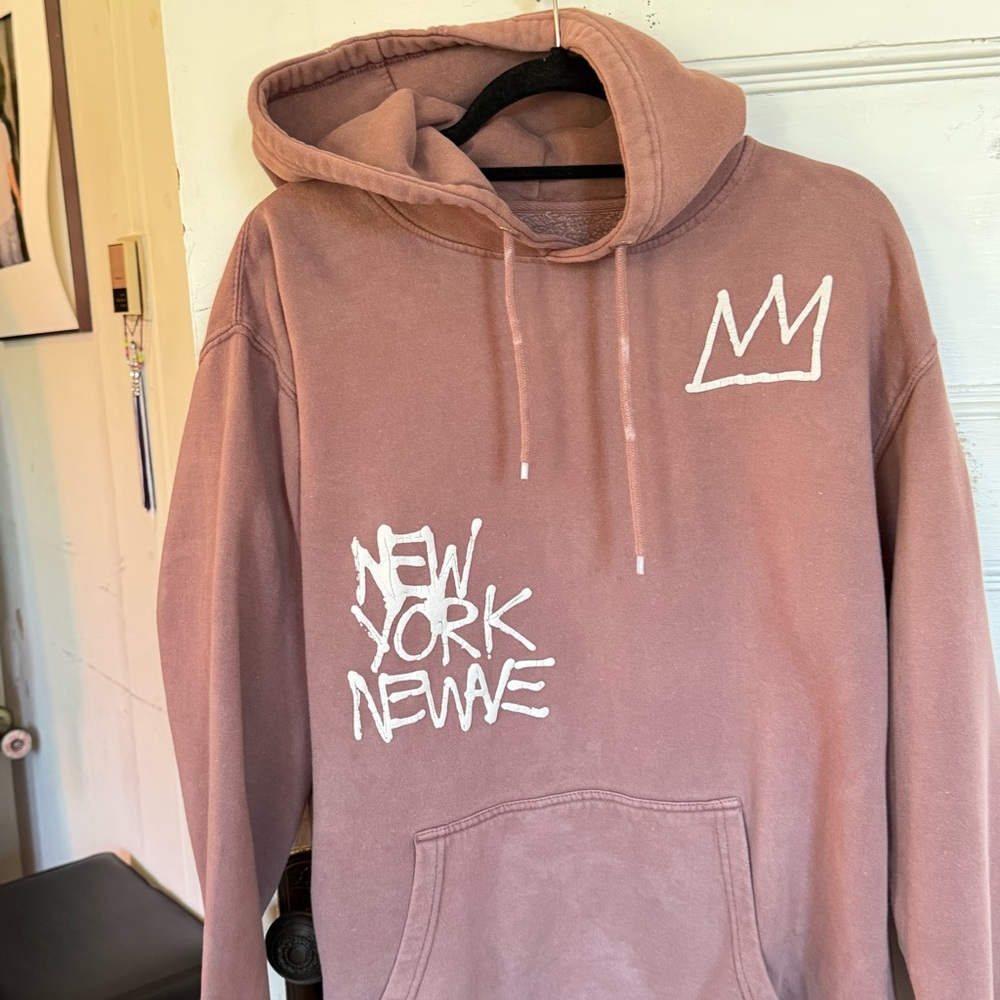 Jean Michel Men's Hoodie with New York Graphic - Brown